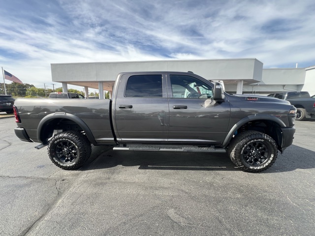 2025 Ram 2500 Tradesman photo 2