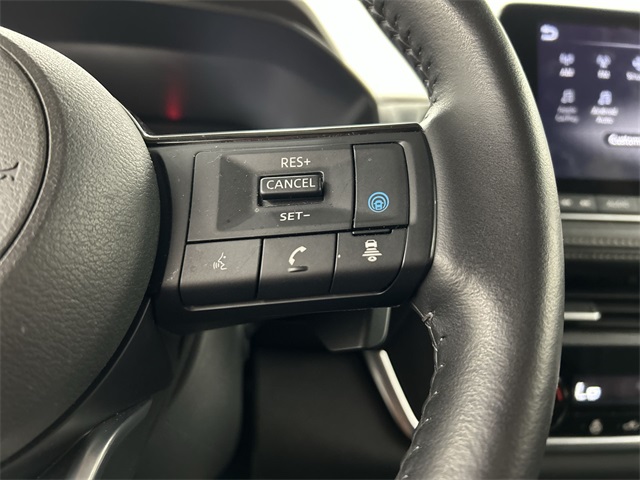2023 Nissan Rogue SV photo 12