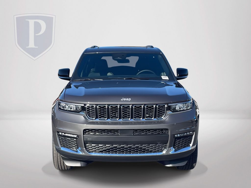 2025 Jeep Grand Cherokee L photo 2