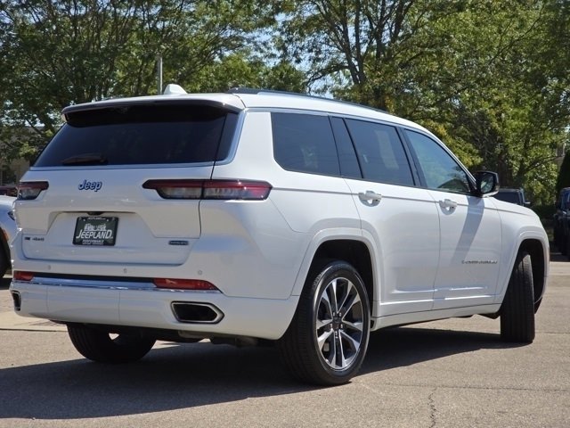 2021 Jeep Grand Cherokee Overland photo 24