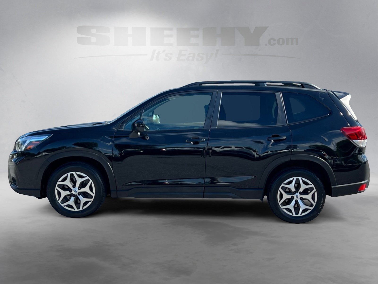 2021 Subaru Forester Premium photo 3