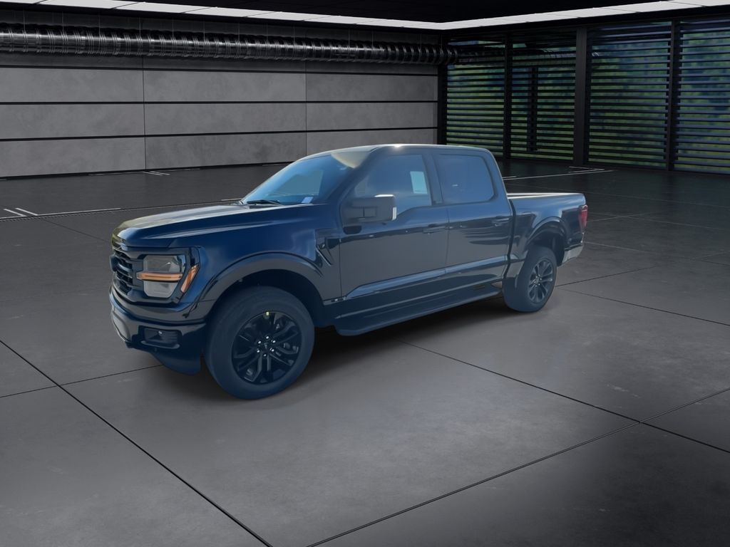 2025 Ford F-150 XLT photo 2