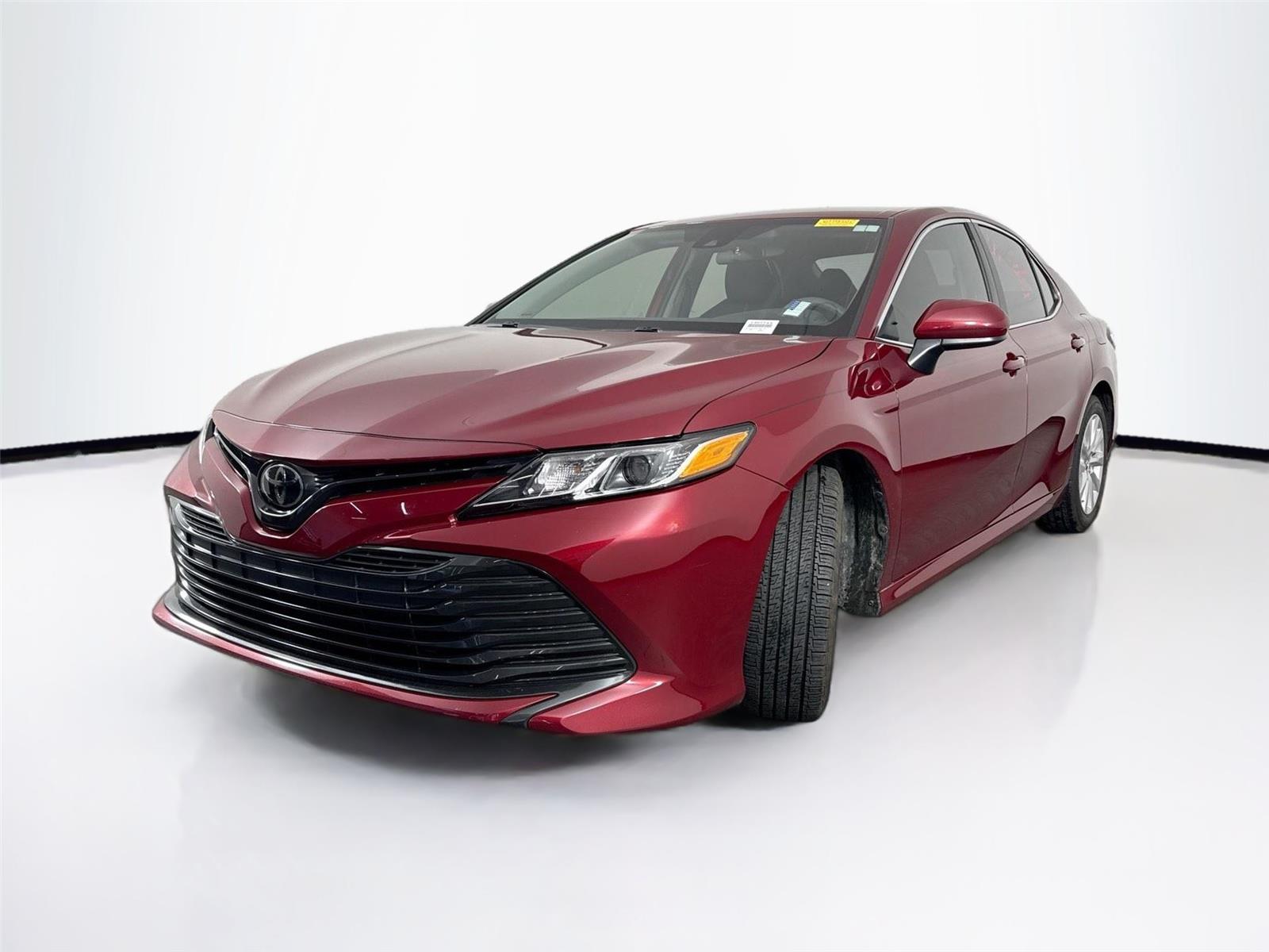 2020 Toyota Camry LE photo 2