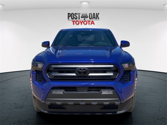 2025 Toyota Tacoma SR5 Double Cab photo 2