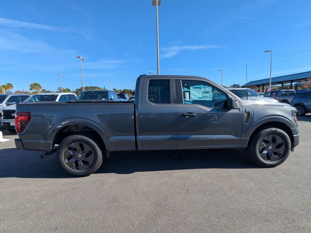 2025 Ford F-150 STX photo 4