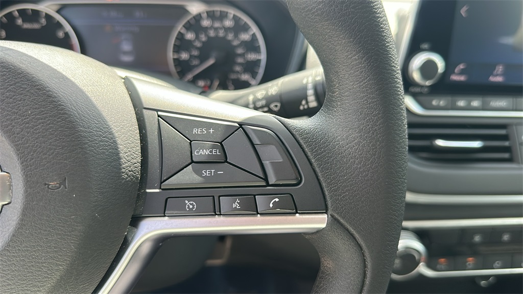 2022 Nissan Altima 2.5 SV photo 19