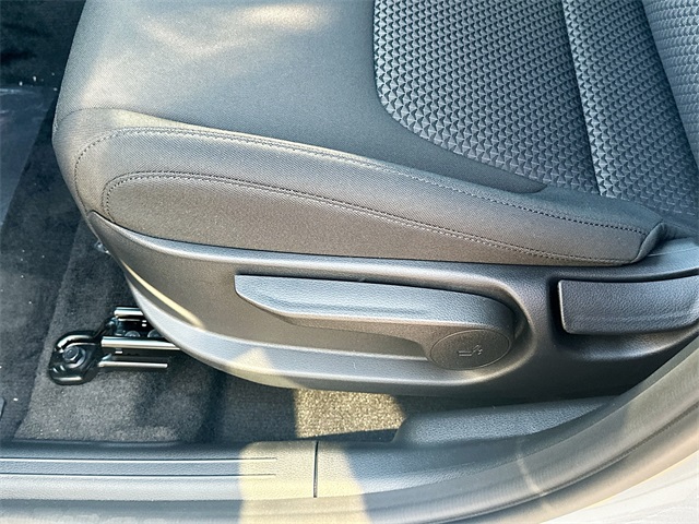 2026 Kia Sportage Hybrid LX photo 17