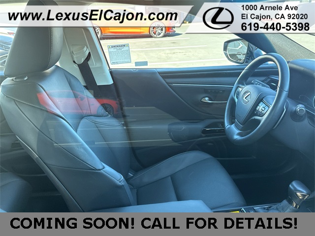 2025 Lexus ES 300h Premium photo 4