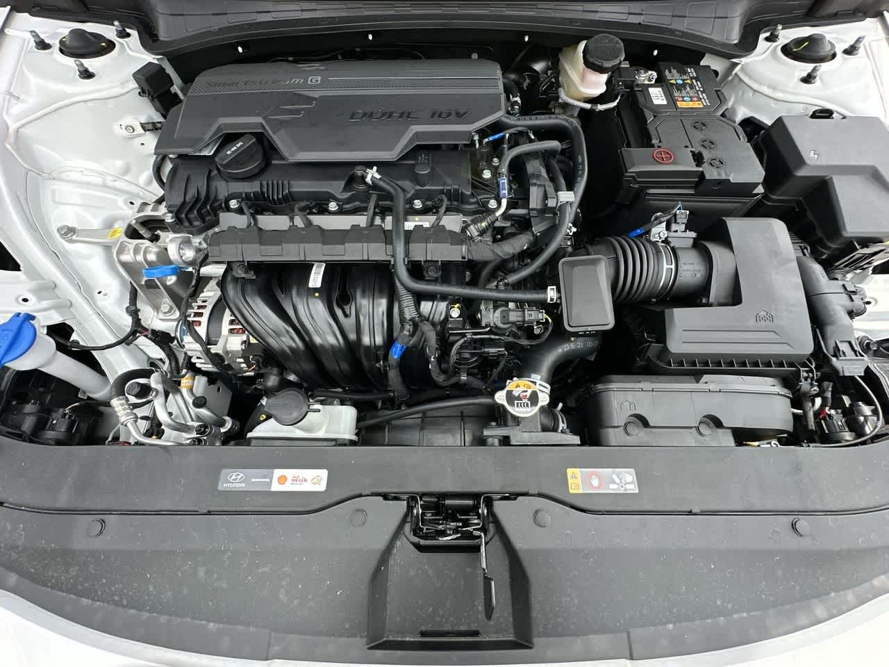 2025 Hyundai Elantra SE photo 10