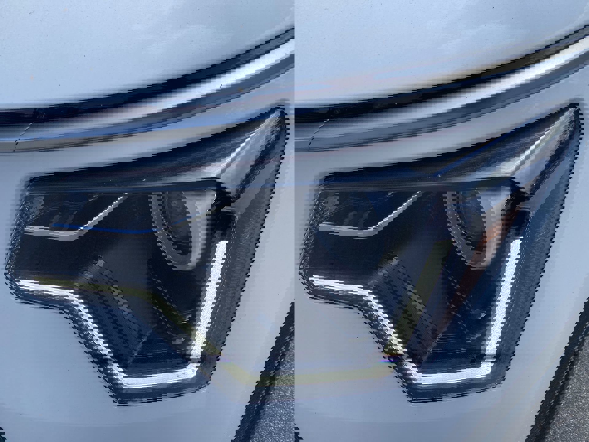 2025 Kia Niro EX Touring photo 4