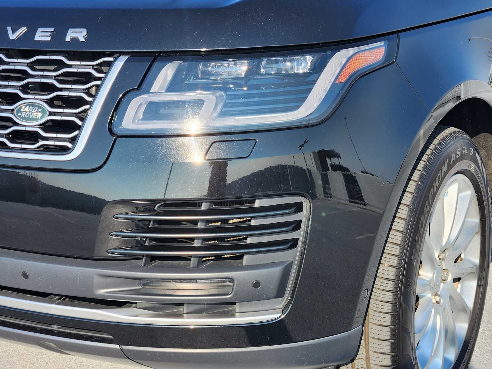 2020 Land Rover Range Rover HSE photo 8