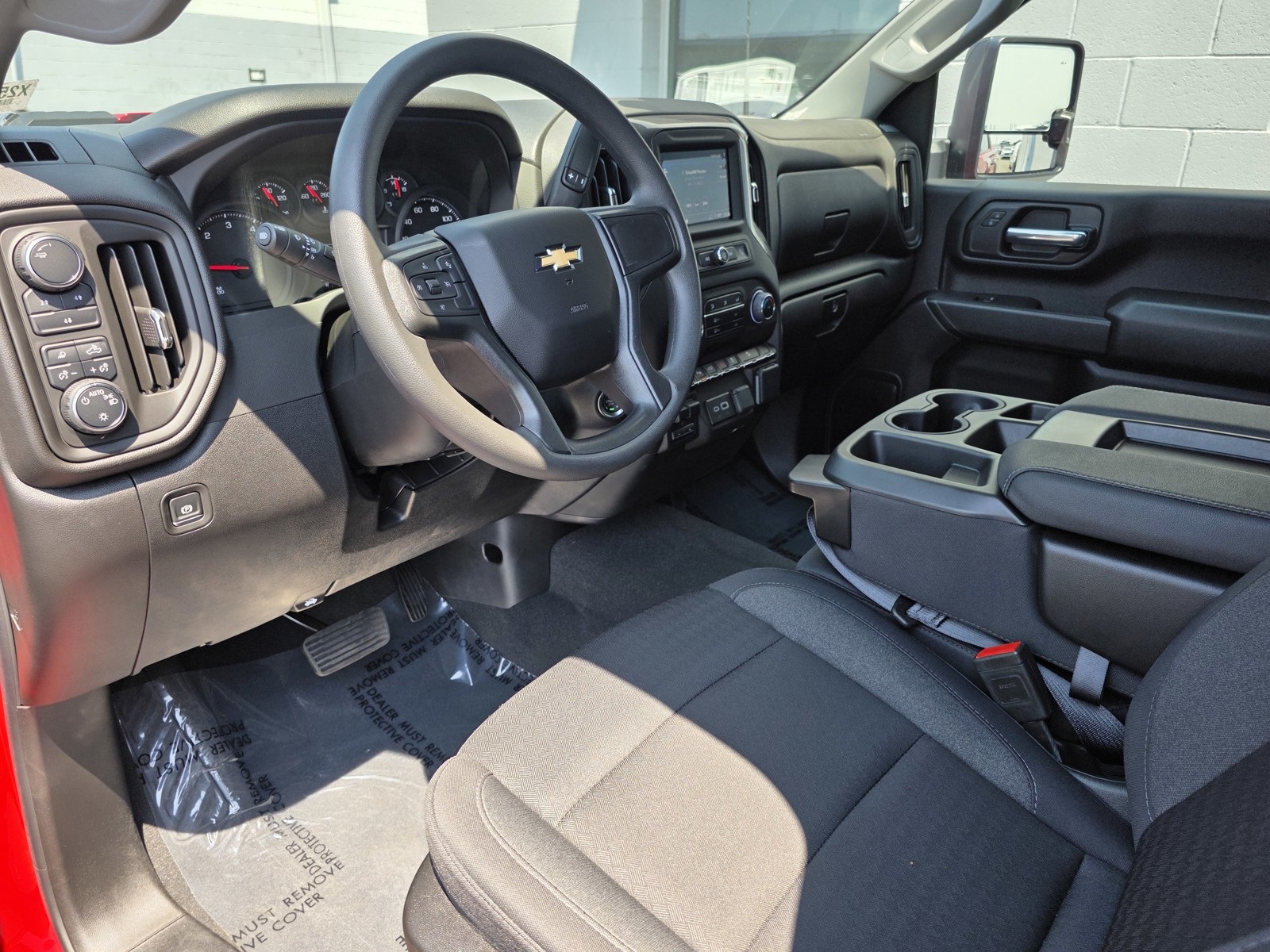 2025 Chevrolet Silverado 2500HD Custom photo 26