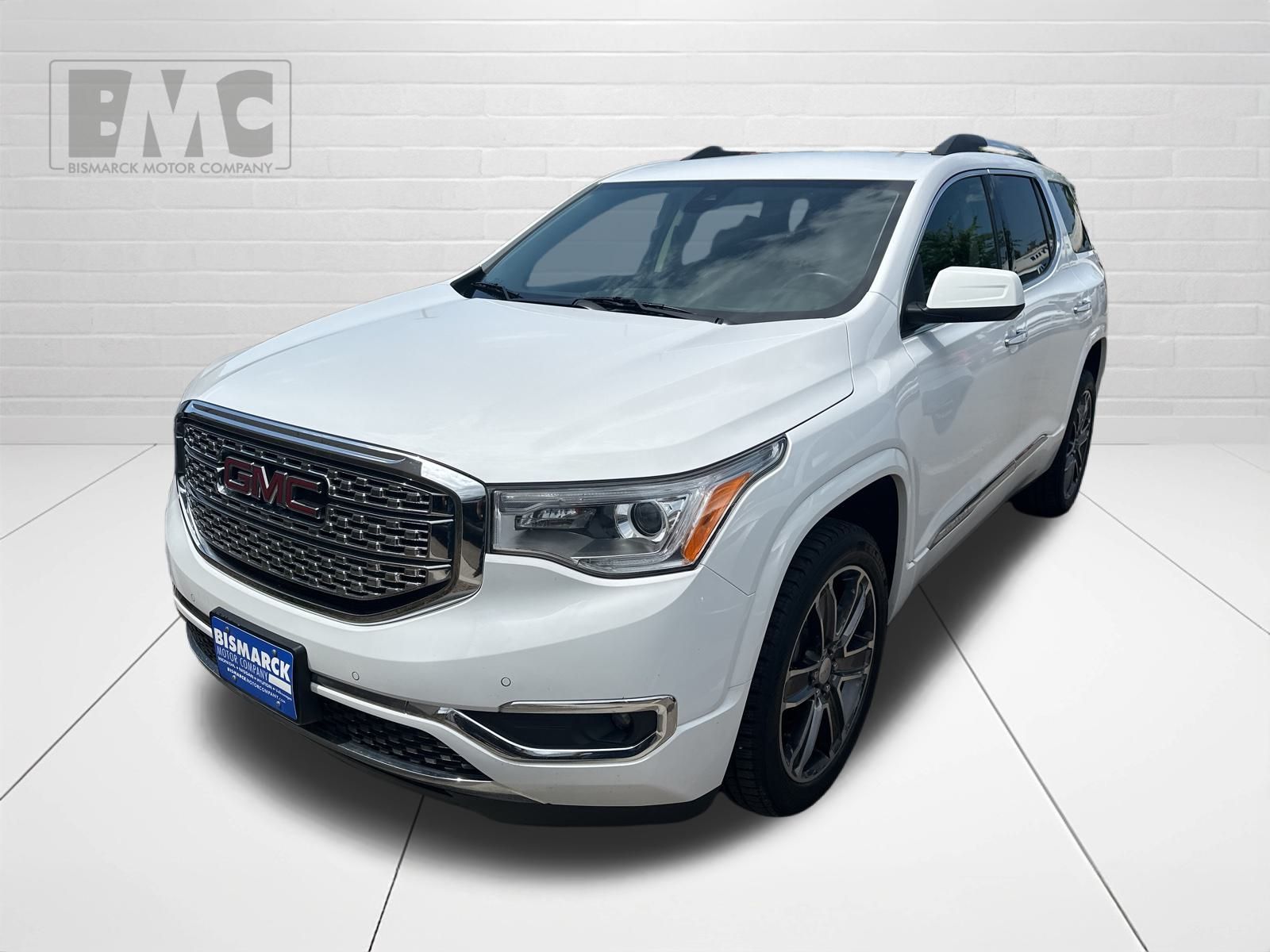 2019 GMC Acadia Denali's photo