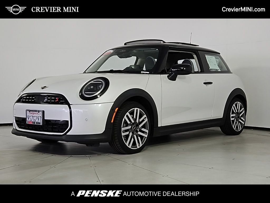 2025 MINI Hardtop 2 Door S's photo