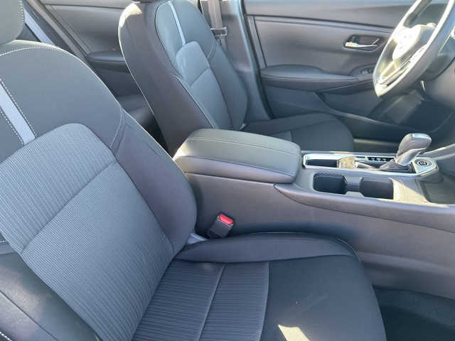 2025 Nissan Sentra SV photo 29