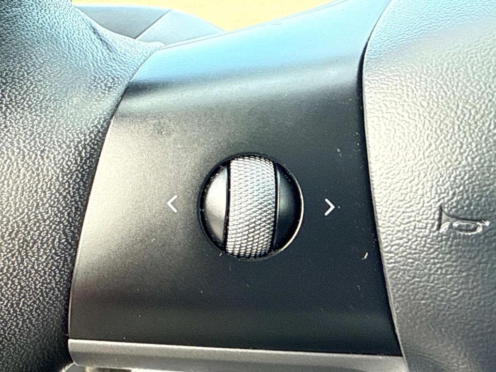2022 Tesla Model Y Long Range photo 28