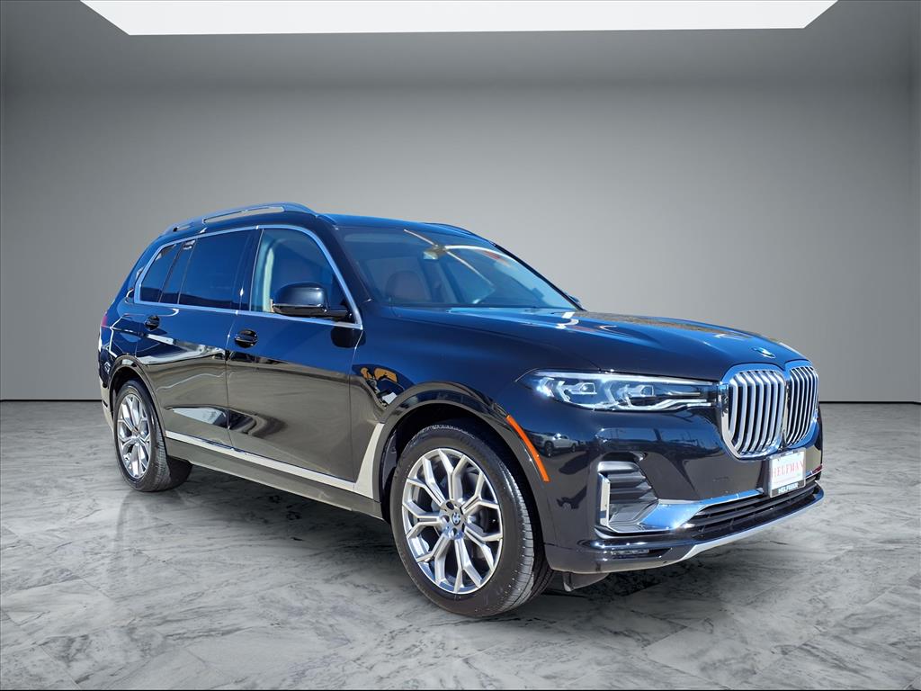 2019 BMW X7 40i's photo