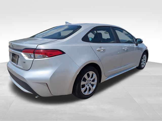 2022 Toyota Corolla LE photo 5