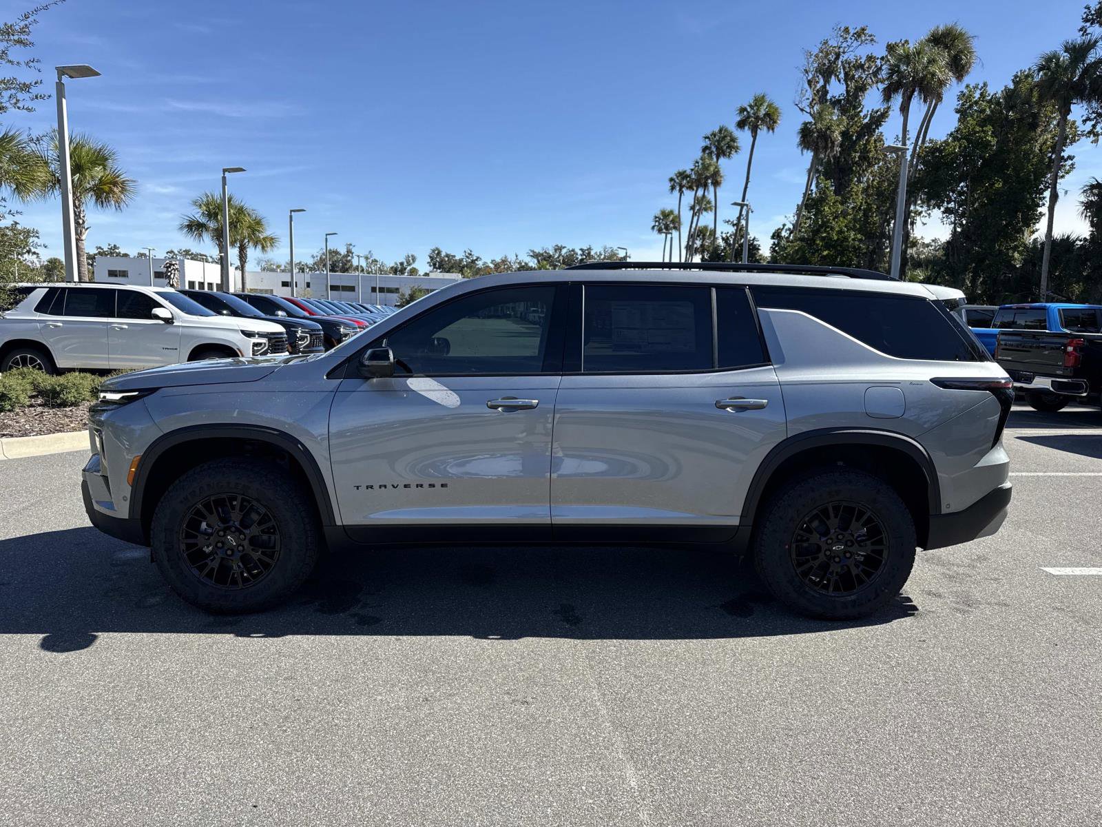 2026 Chevrolet Traverse Z71 photo 3