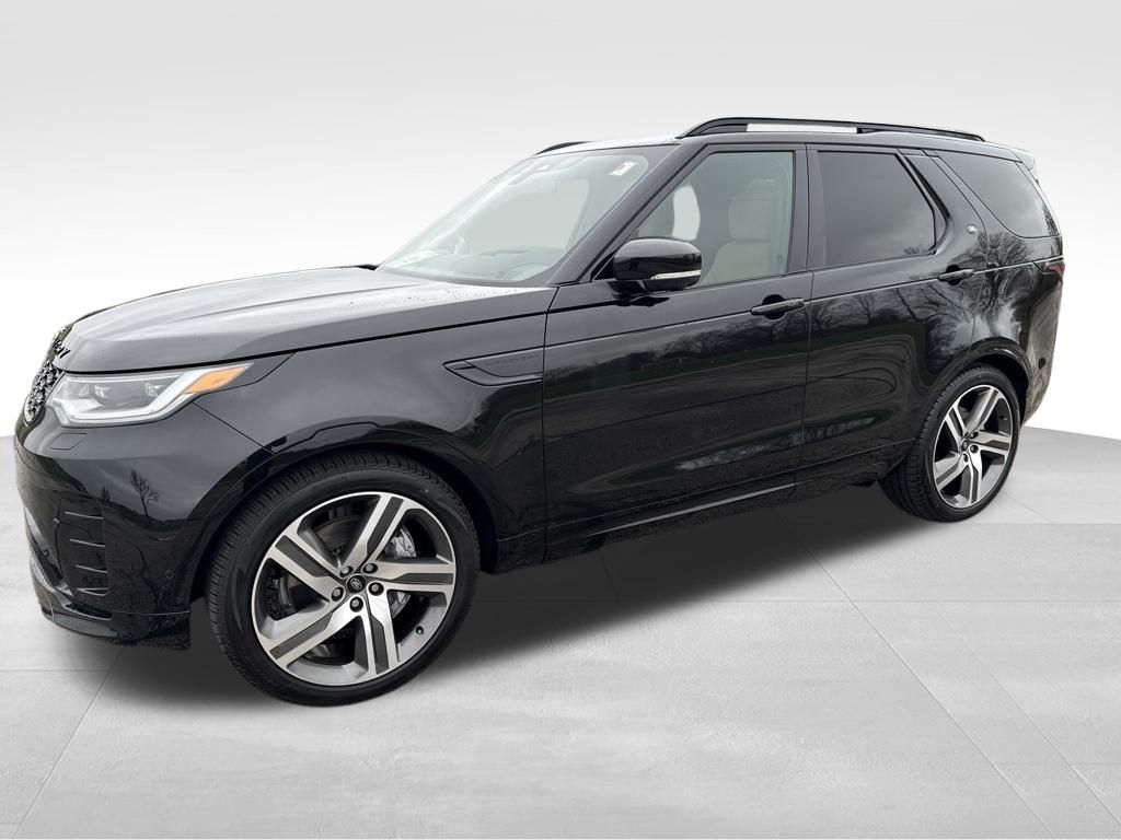 2024 Land Rover Discovery Dynamic SE's photo