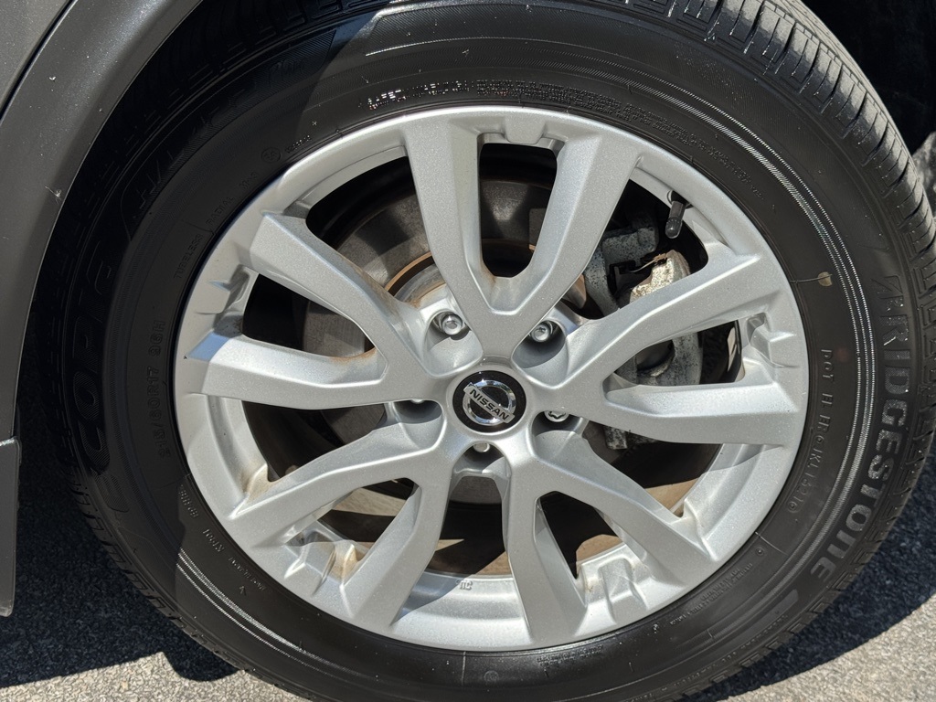 2021 Nissan Rogue Sport SV photo 11