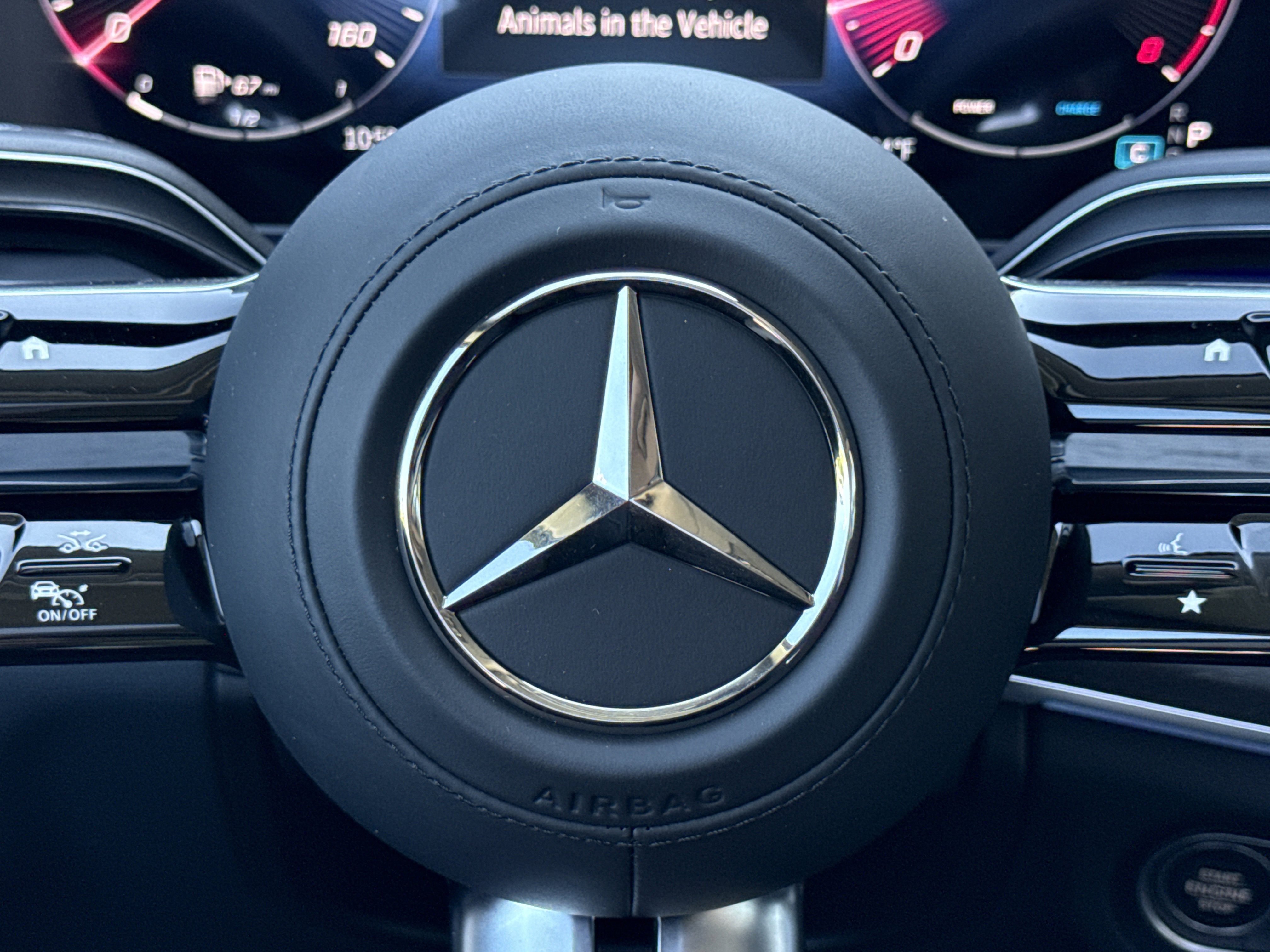 2026 Mercedes Benz GLS 450 4MATIC photo 2