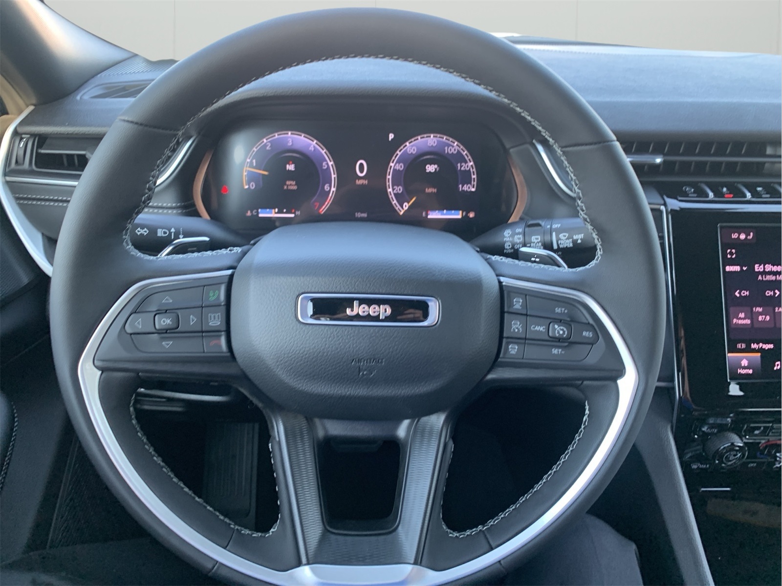 2025 Jeep Grand Cherokee Altitude X photo 13