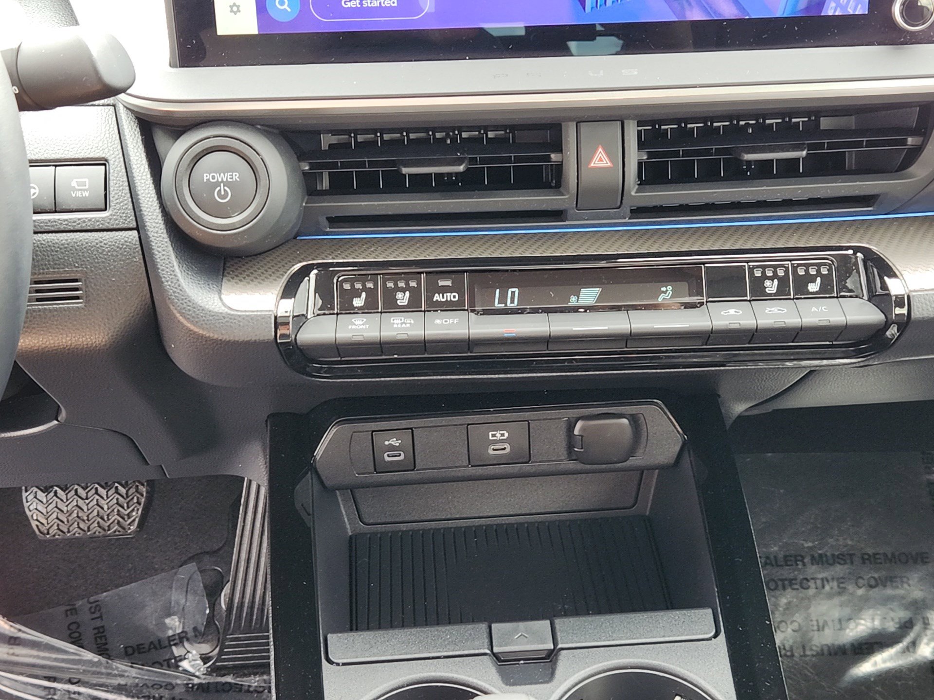 2025 Toyota Prius Limited photo 16