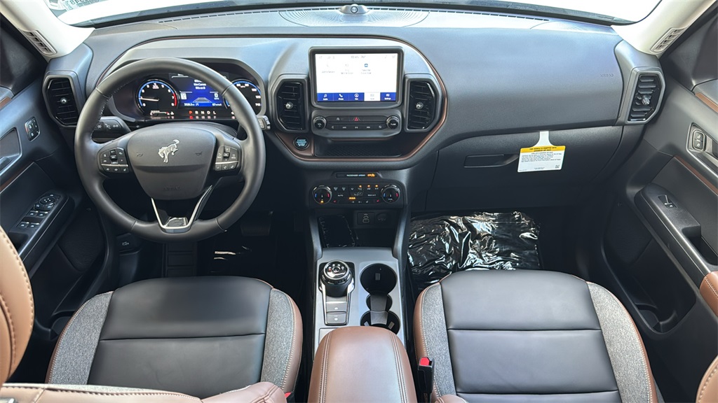 2024 Ford Bronco Sport Outer Banks photo 9