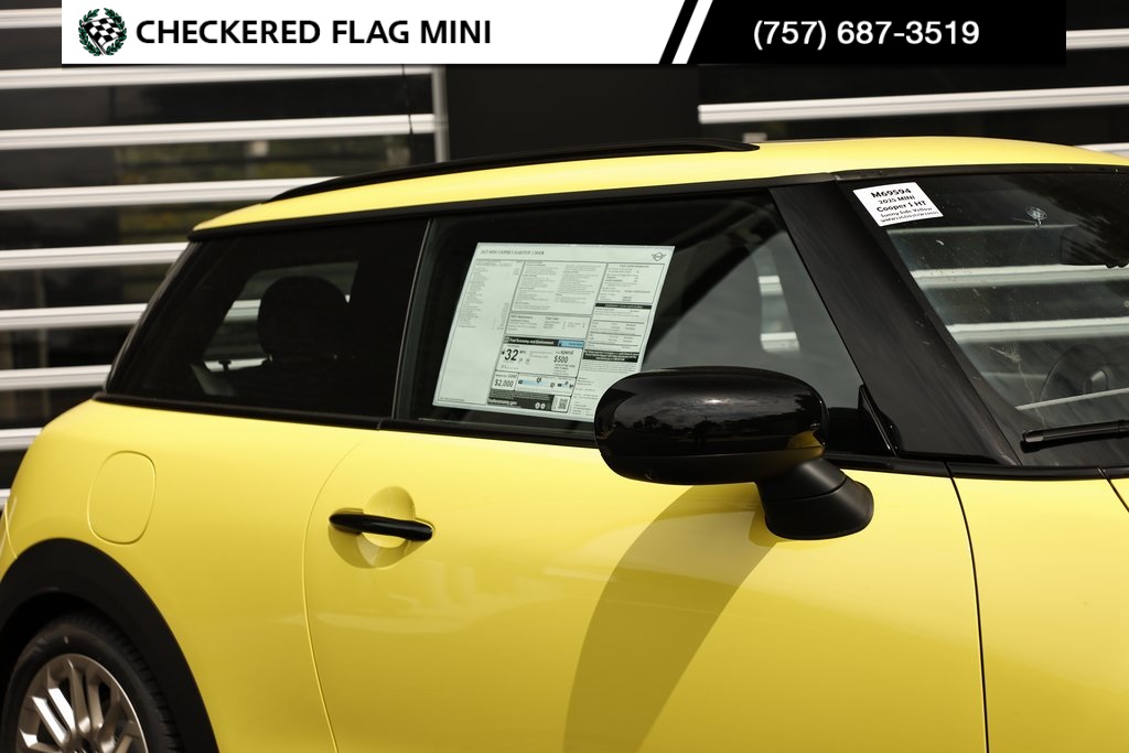 2025 Mini Cooper S Iconic photo 4