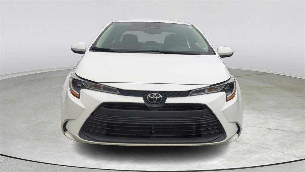 2024 Toyota Corolla LE photo 2
