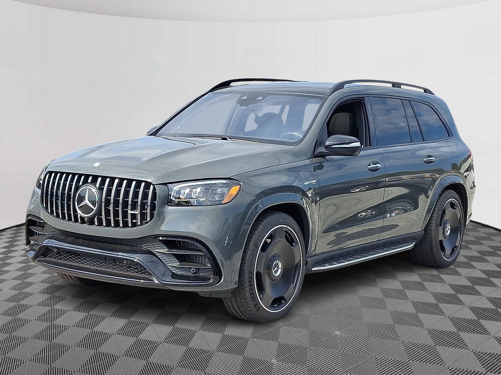 2026 Mercedes Benz GLS AMG 63 4MATIC photo 3