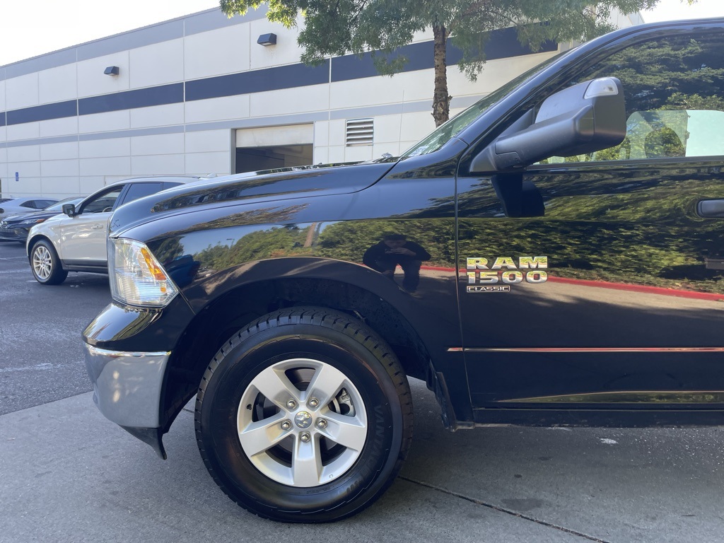 2023 Ram 1500 Classic SLT photo 5