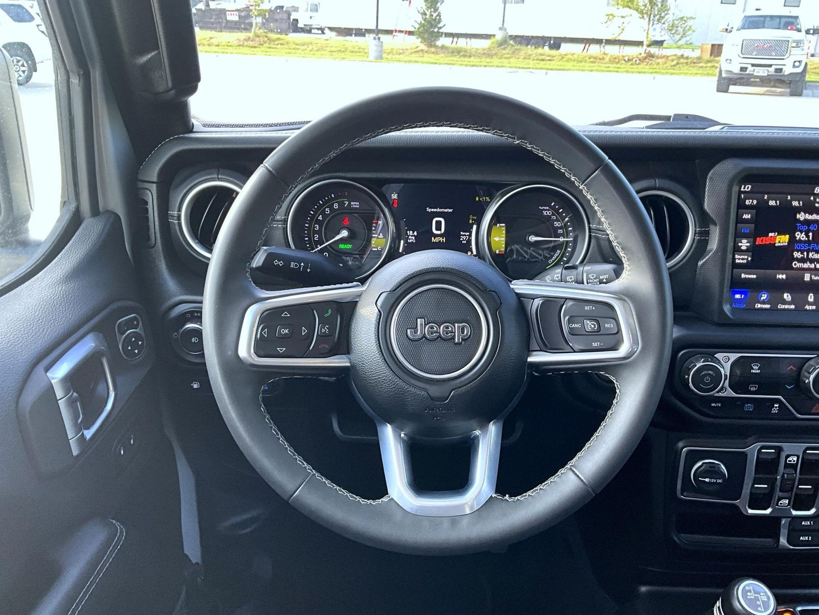 2023 Jeep Wrangler Sahara 4xe photo 13
