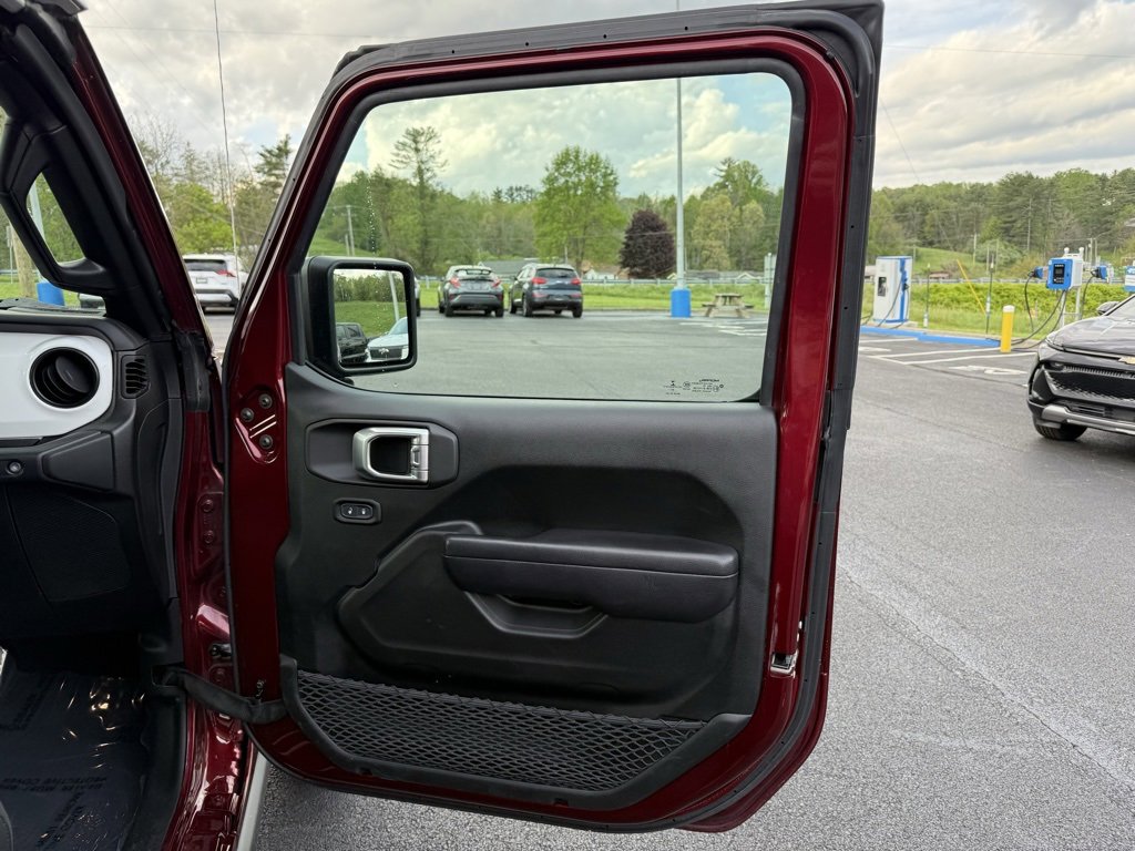 2021 Jeep Wrangler Unlimited Islander photo 18