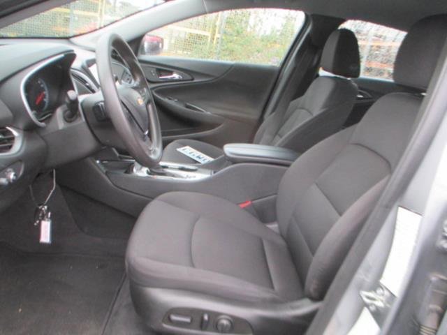 2023 Chevrolet Malibu 1LT photo 4