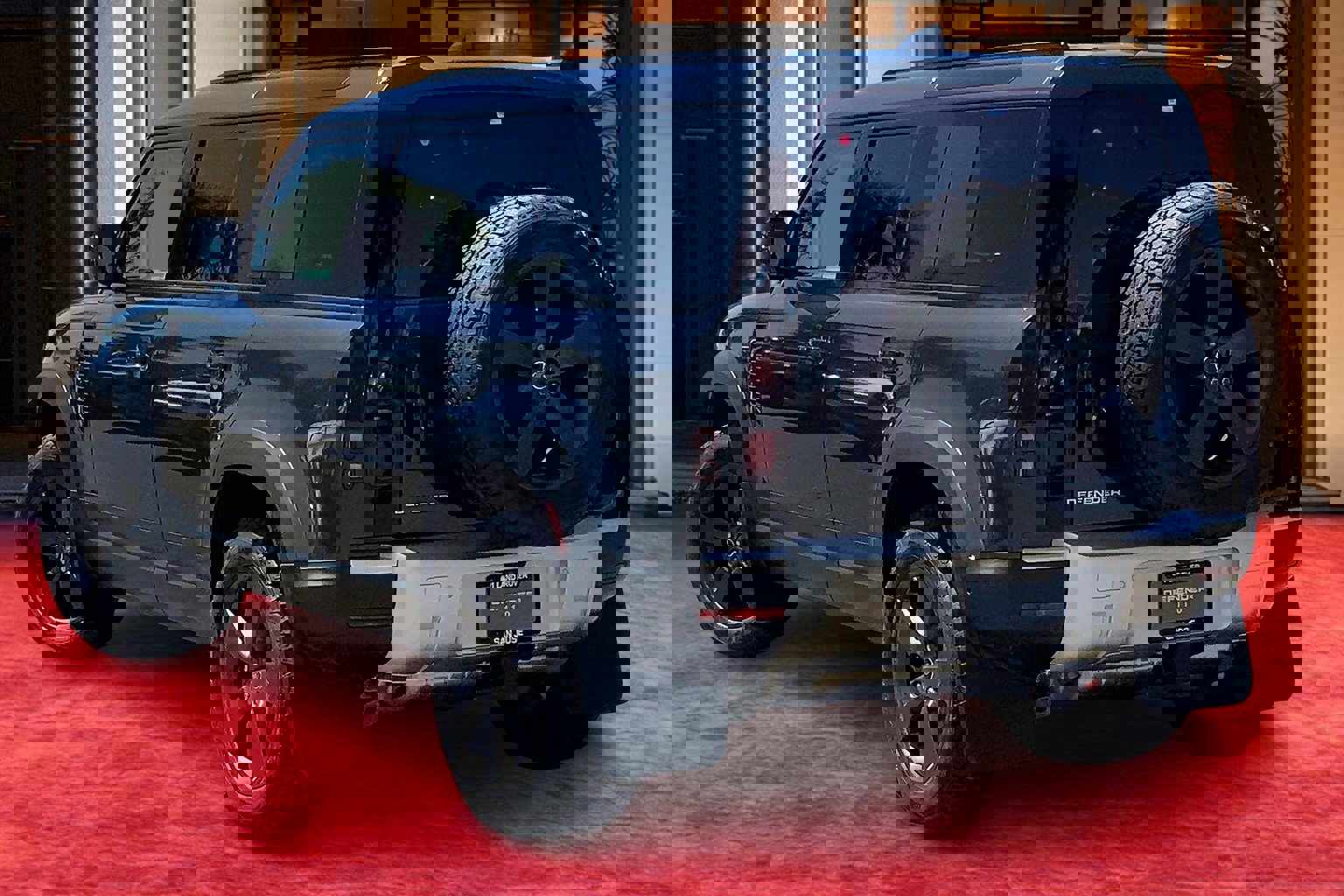 2025 Land Rover Defender 110 S photo 3