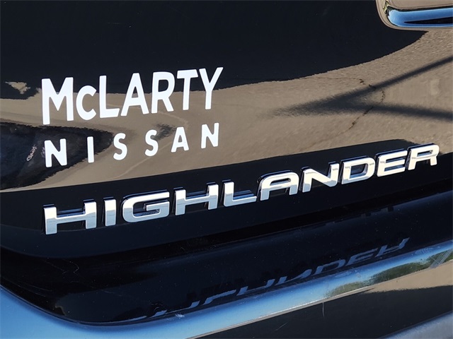 2021 Toyota Highlander XLE photo 17