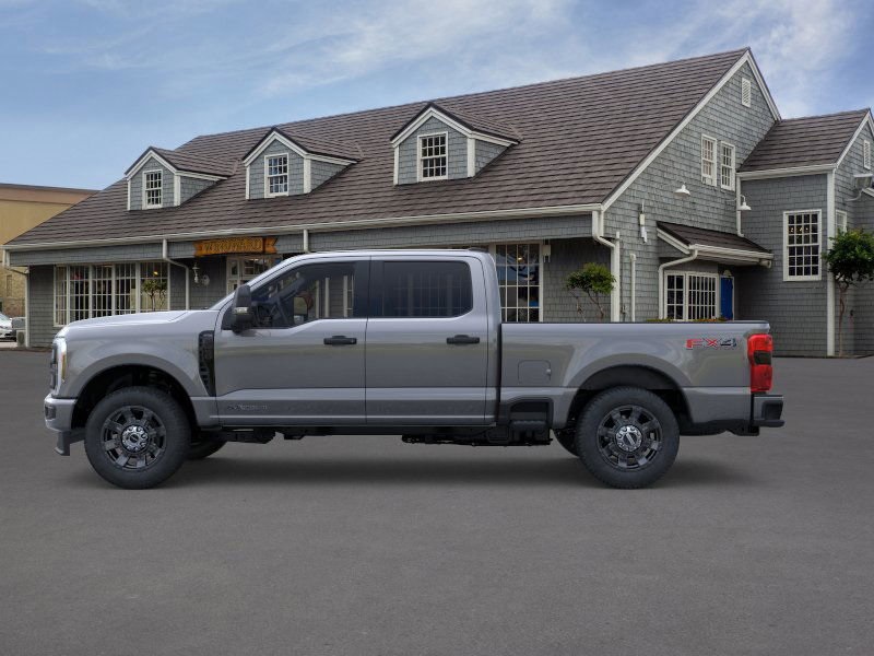 2025 Ford F-250 photo 3