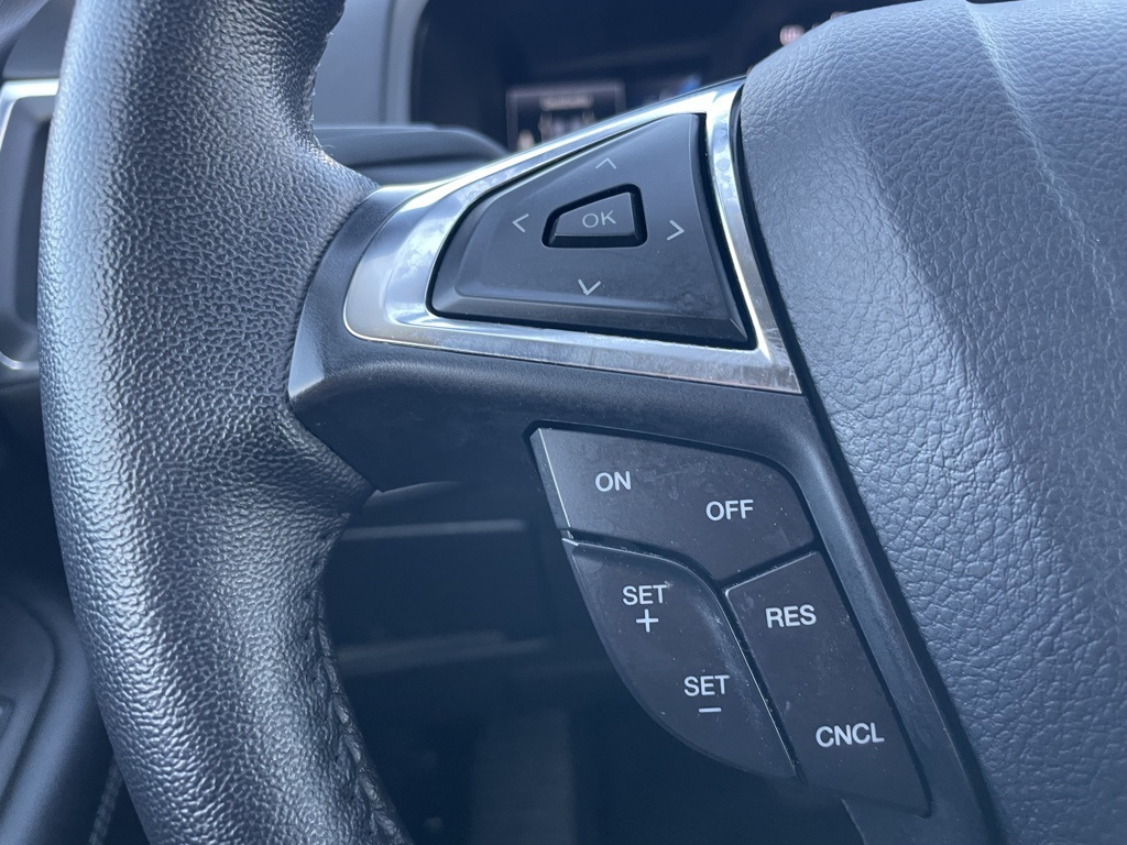 2024 Ford Edge Titanium photo 9