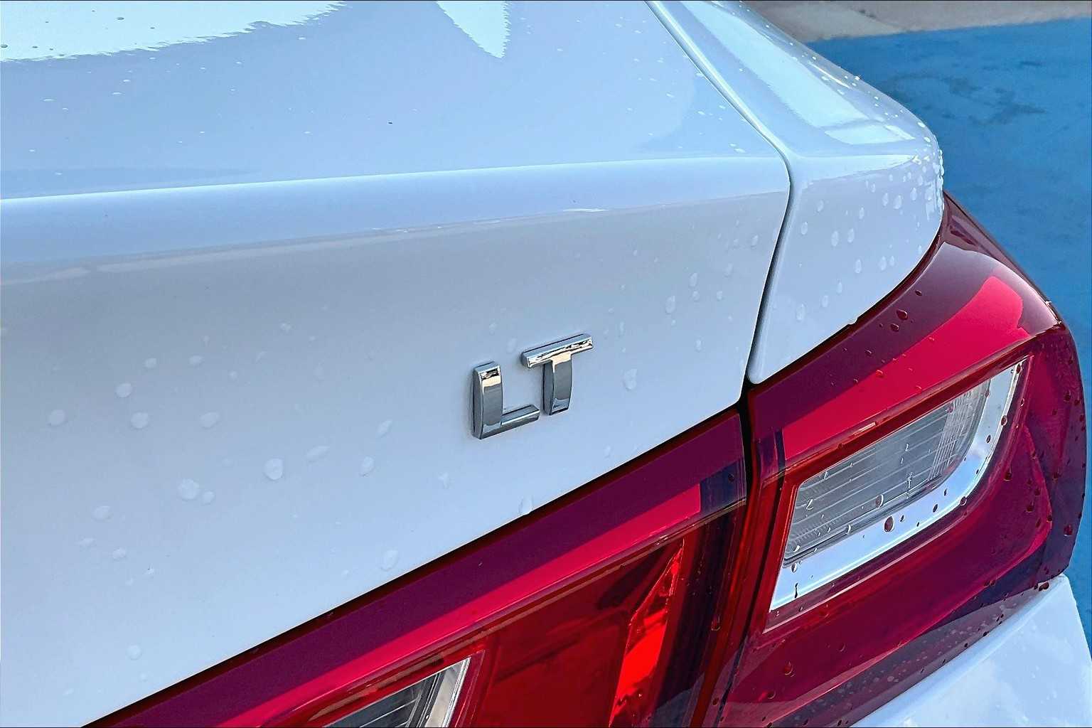 2024 Chevrolet Malibu 1LT photo 9