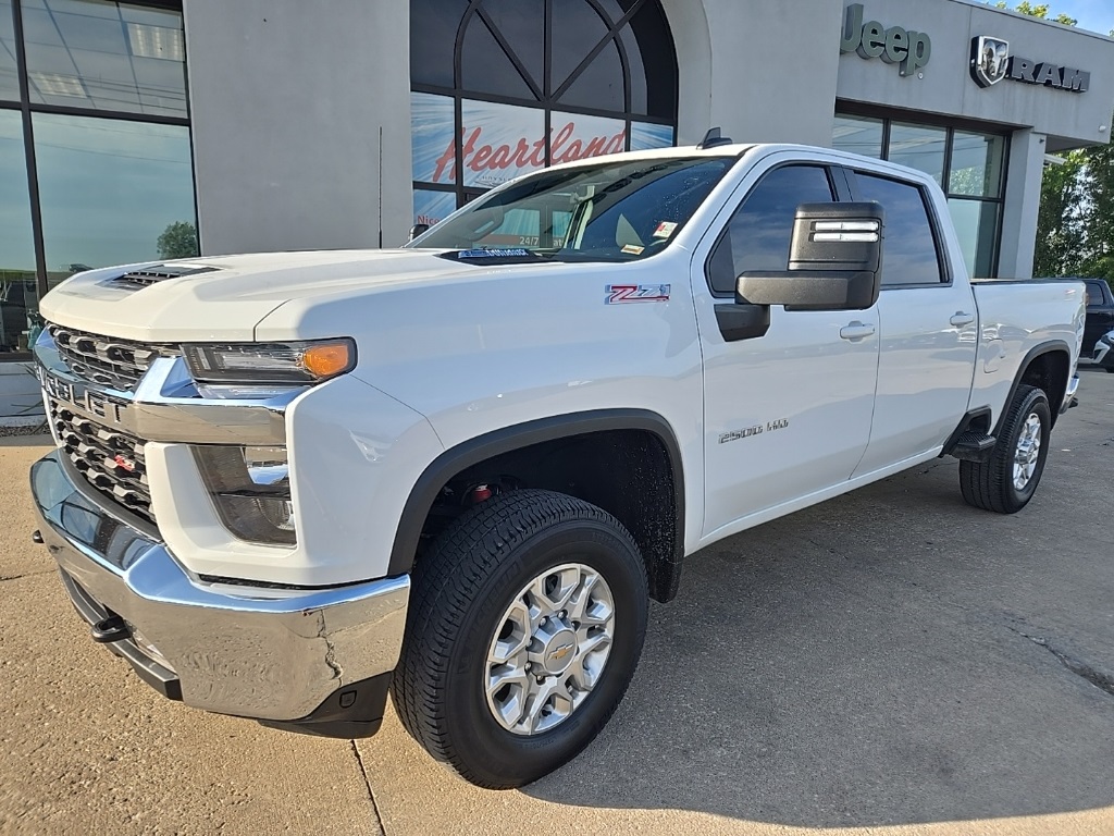 Used 2023 Chevrolet Silverado 2500HD LT with VIN 1GC1YNEY9PF247307 for sale in Kansas City