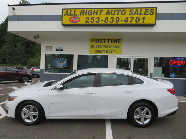 2024 Chevrolet Malibu LS photo 2