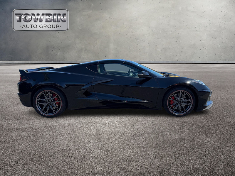 2023 Chevrolet Corvette Stingray 3LT photo 3