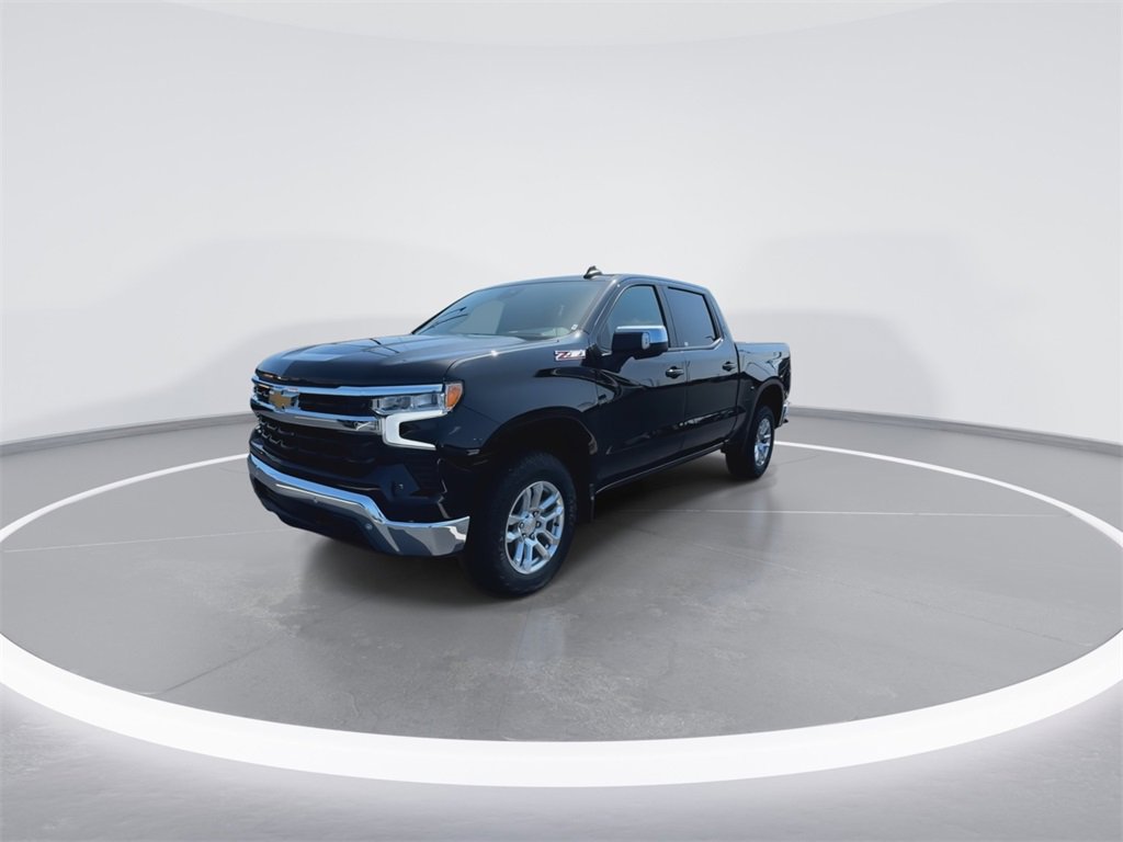 2025 Chevrolet Silverado 1500 LT photo 4