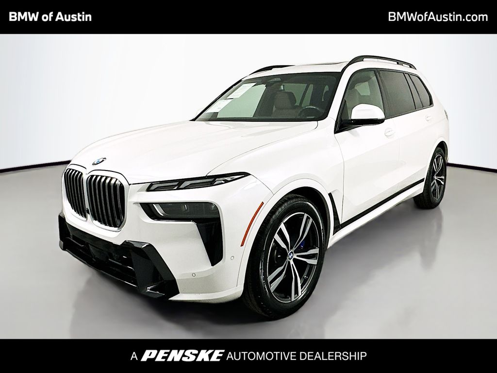 2023 BMW X7 40i's photo