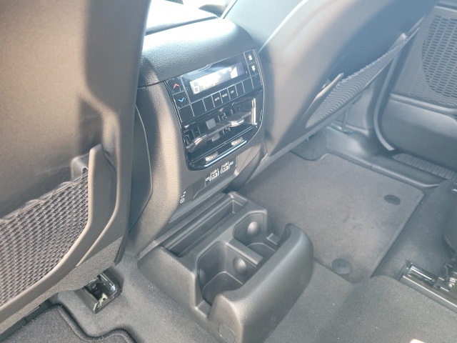2025 Jeep Grand Cherokee Altitude X photo 4