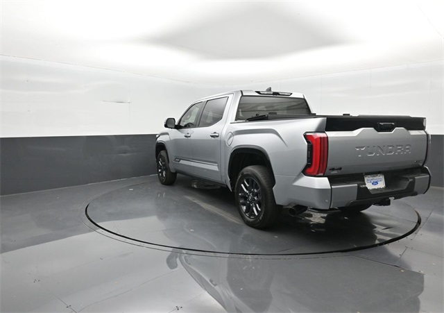 2025 Toyota Tundra Platinum photo 4