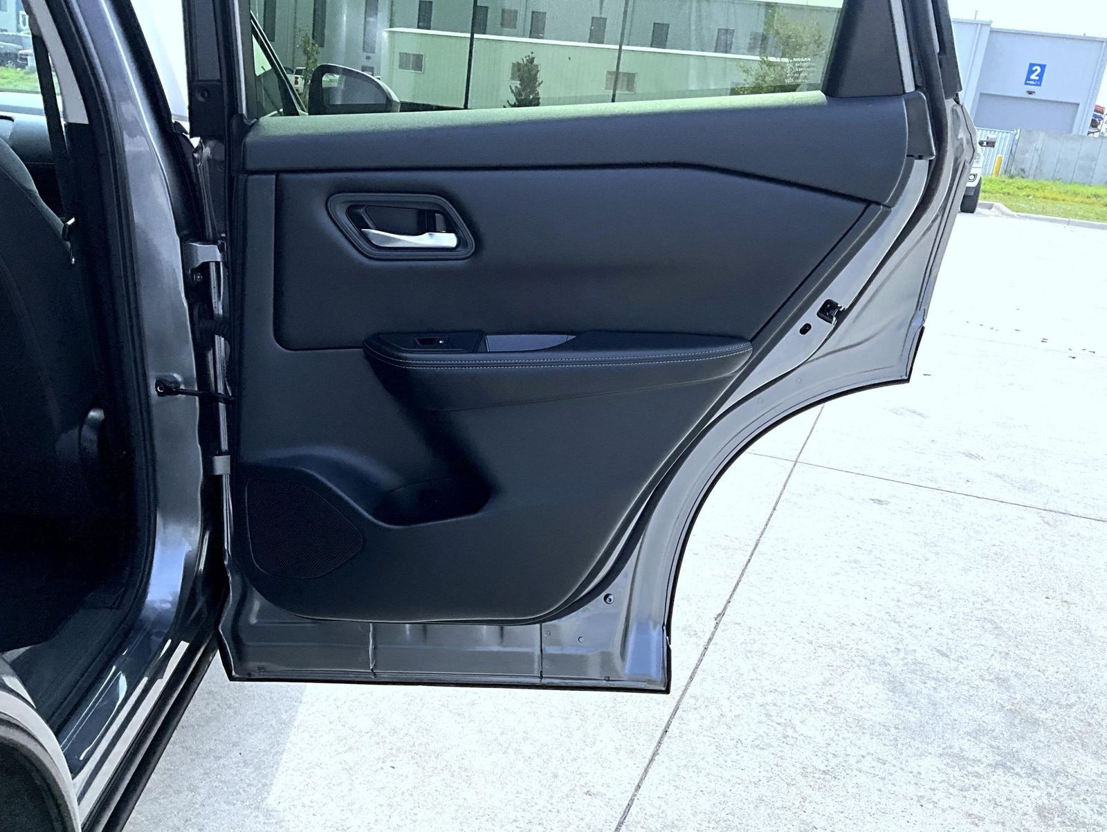 2024 Nissan Rogue SV photo 20