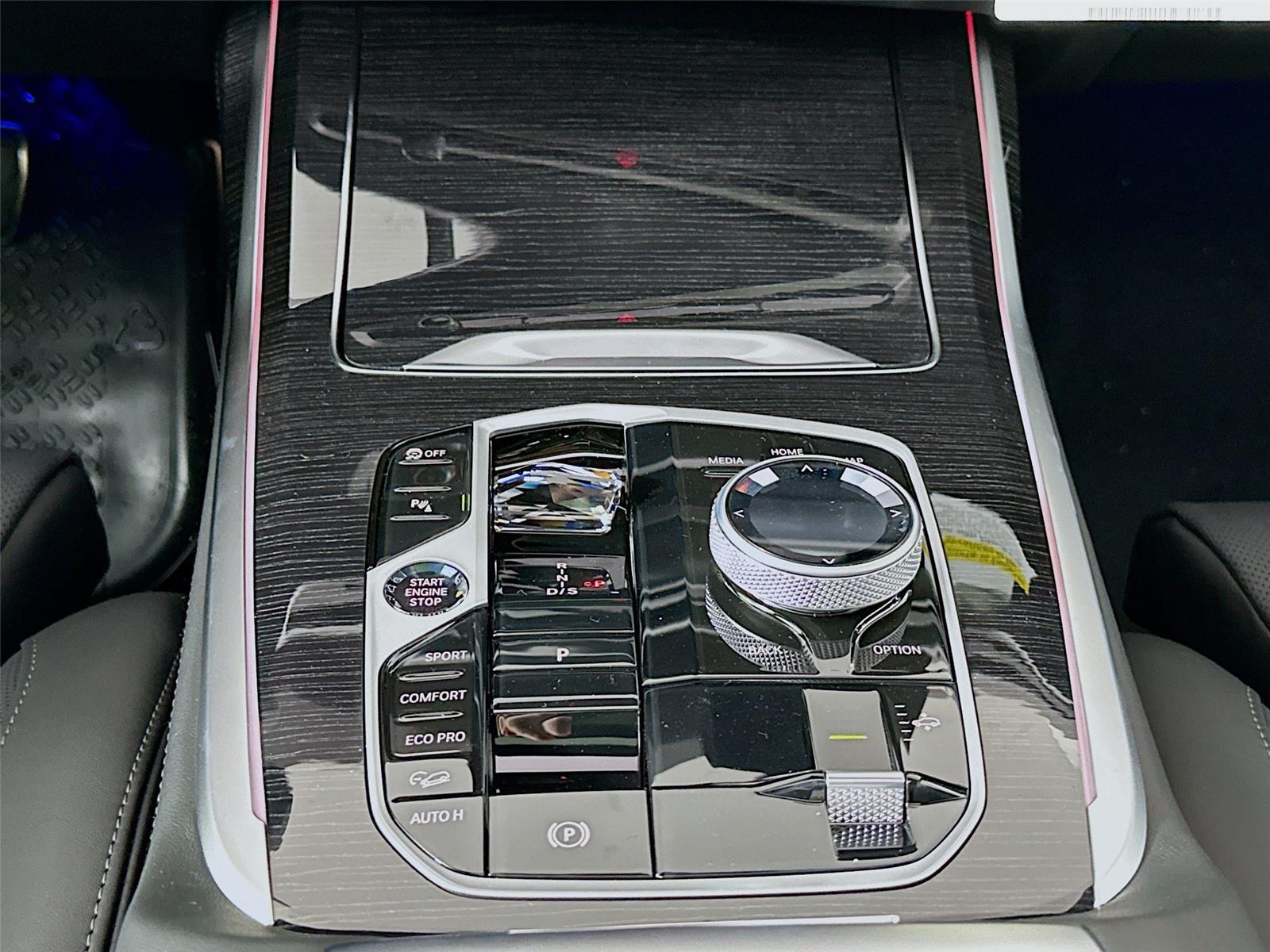 2026 Bmw X7 M60i photo 16